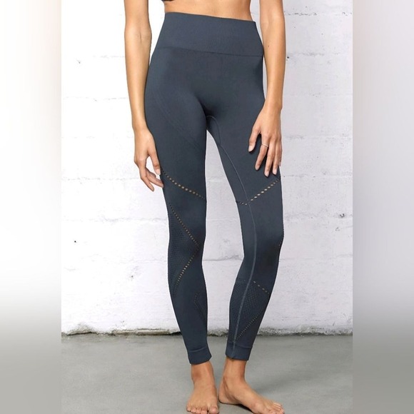 Magnlens Pants - NWT MAGNLENS Women's Active Gym Yoga Textured Seamless Leggings Sea Ice Size XS